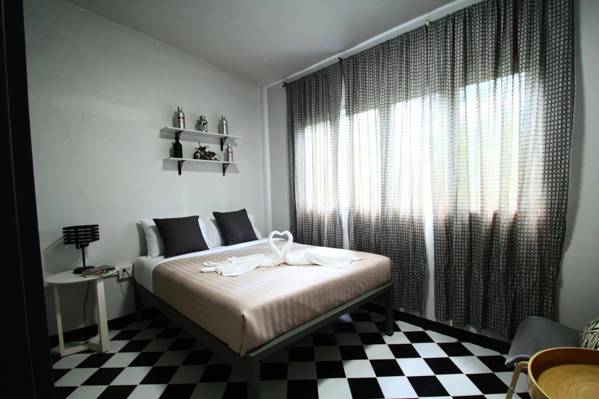 Pattaya Norndee Bed & Breakfast Екстериор снимка